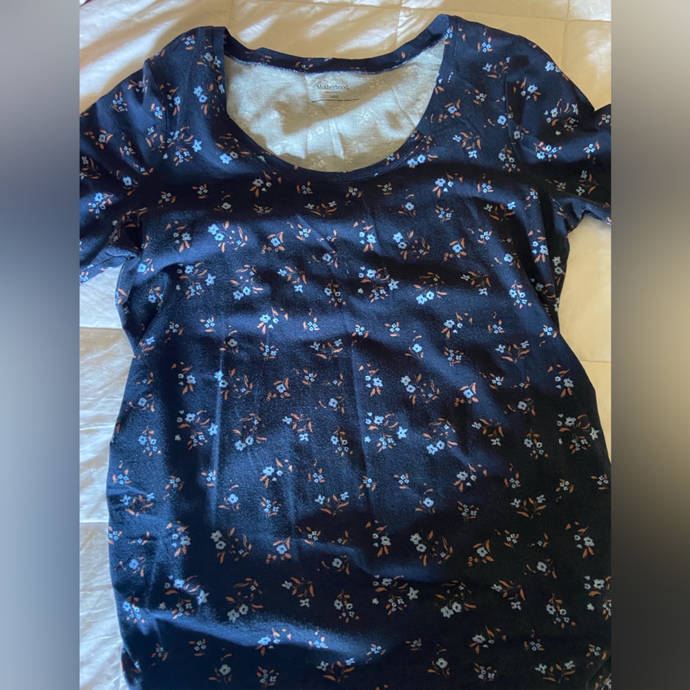 Motherhood maternity floral tee large